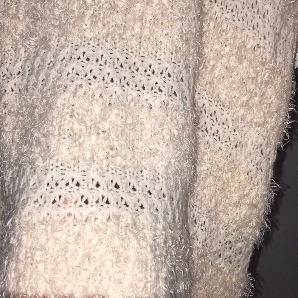 Sweater - Picture 3 of 4